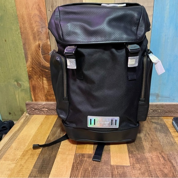 Coach Ranger Backpack β Sleek, Street-Ready & Brand New!
πΌβ¨ Retail $595β - Picture 2 of 6